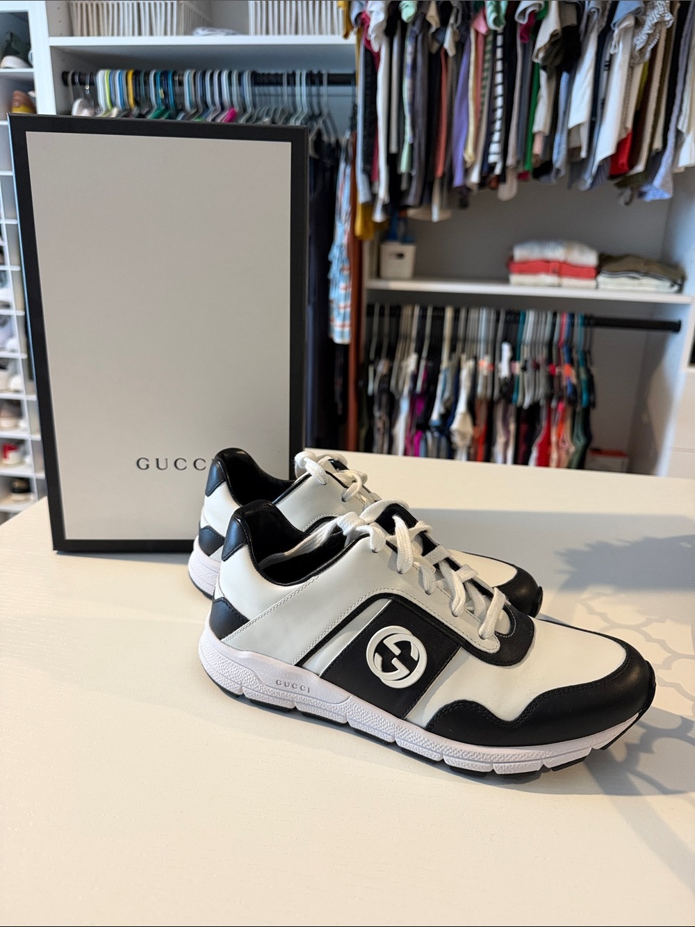 Gucci White and Black Logo Low-Top Sneakers